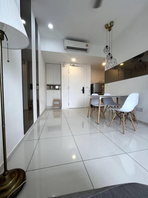 Apartment The Robertson Klcc 1 1 Bathroom By Jz