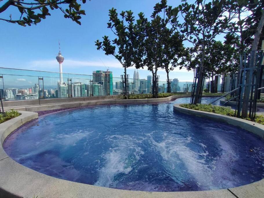 The Robertson Klcc 1 1 Bathroom By Jz Pangsapuri